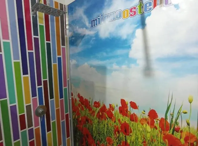 ميلانو أوستيلو بيت شباب